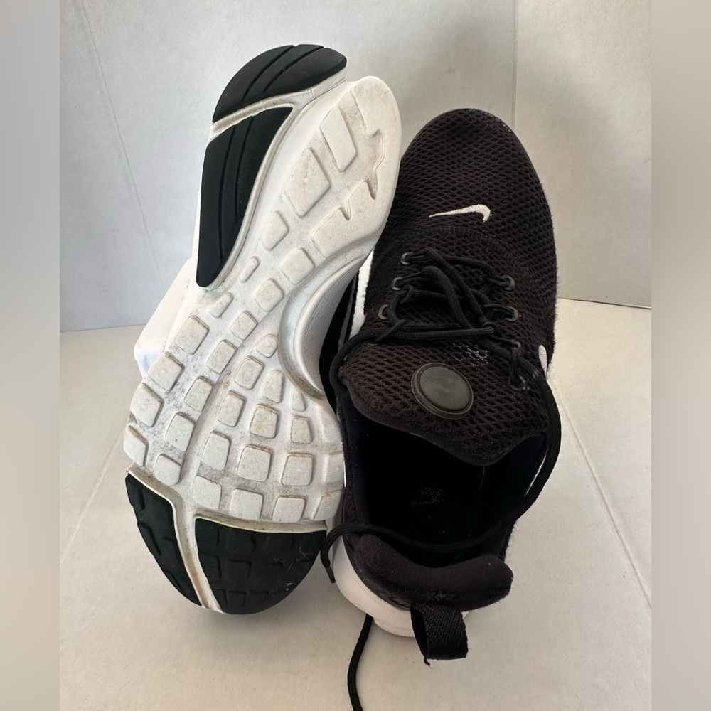 Nike Air Presto Fly Womens Size 6 Black White Athletic Running Shoes Sneakers - Picture 8 of 8